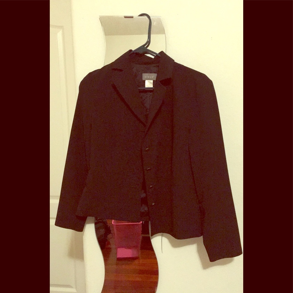 BRAND NEW black blazer
